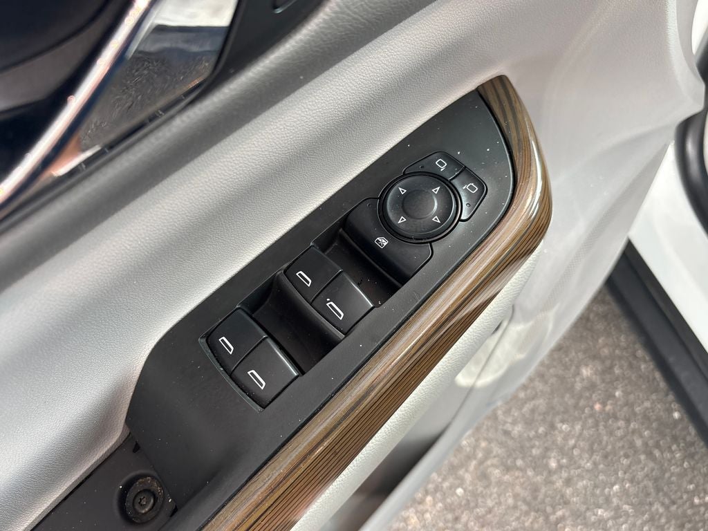 2017 GMC Acadia SLE-2