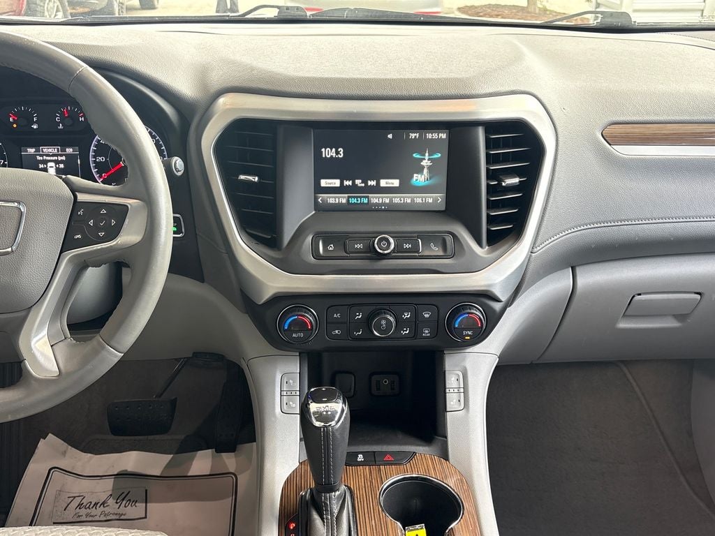 2017 GMC Acadia SLE-2