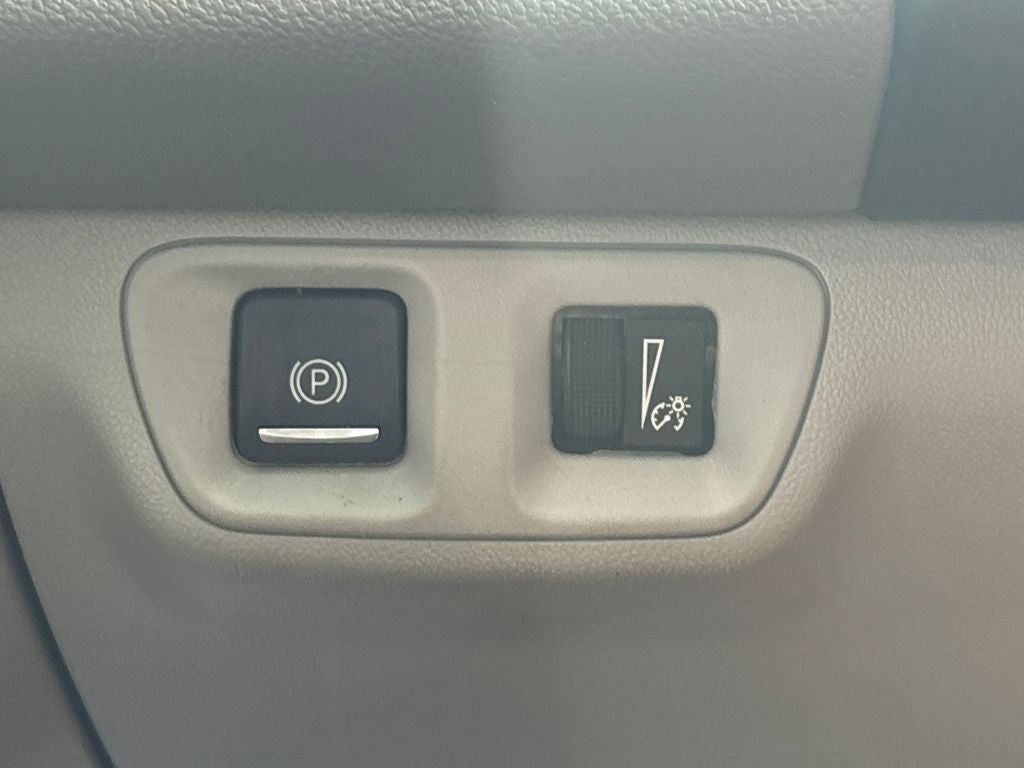 2017 GMC Acadia SLE-2