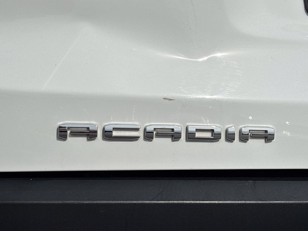 2023 GMC Acadia SLT