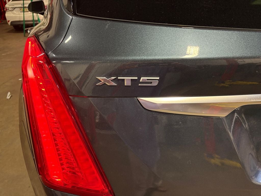 2019 Cadillac XT5 Luxury FWD