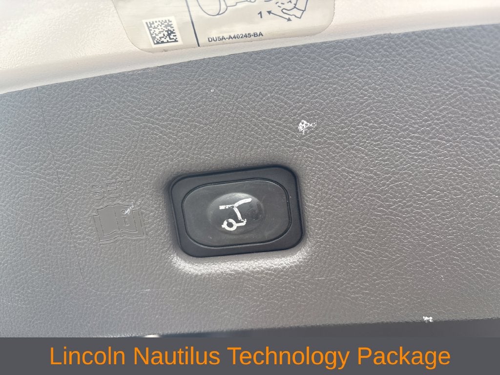 2019 Lincoln Nautilus Reserve