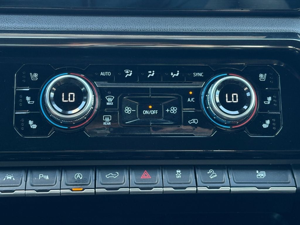 2023 GMC Sierra AT4