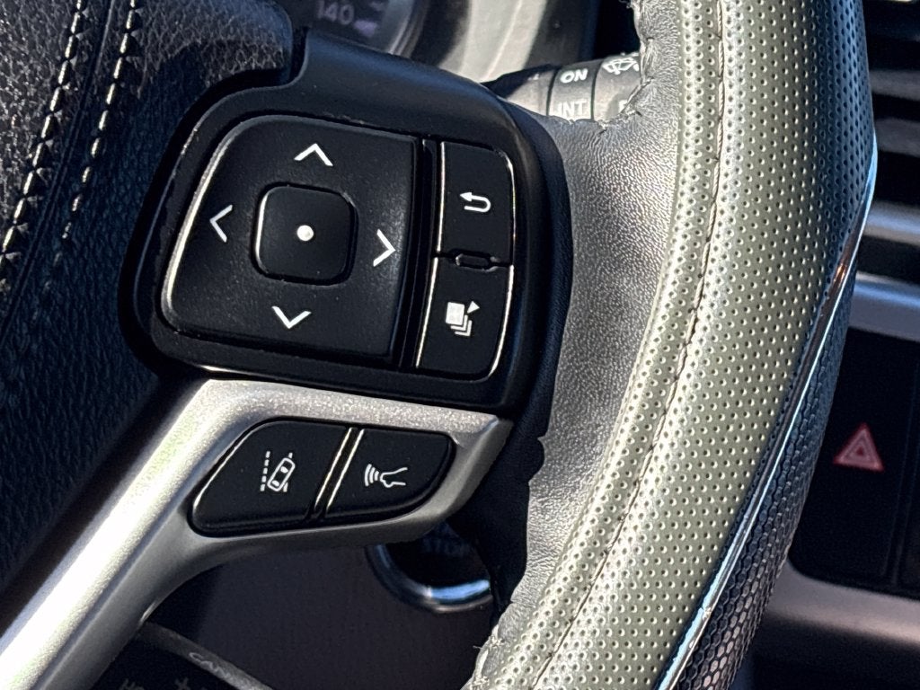 2019 Toyota Highlander Limited Platinum
