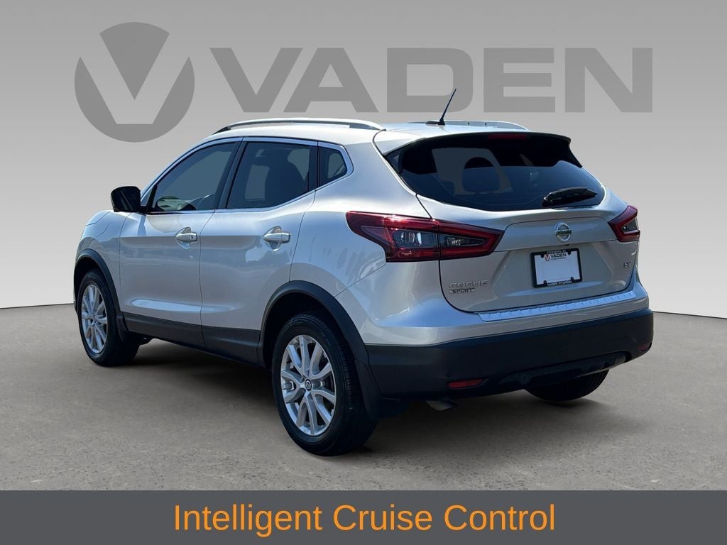 2022 Nissan Rogue Sport SV