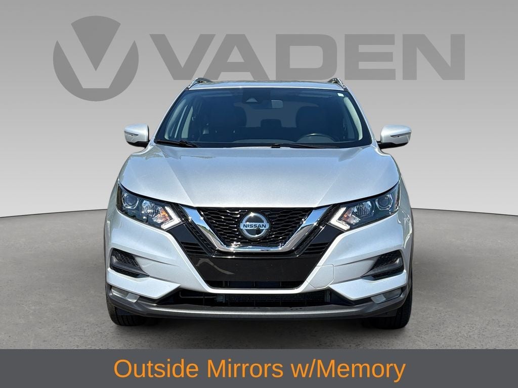 2022 Nissan Rogue Sport SV