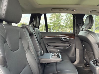 2019 Volvo XC90 T6 Momentum