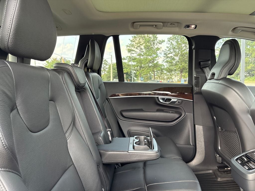 2019 Volvo XC90 T6 Momentum