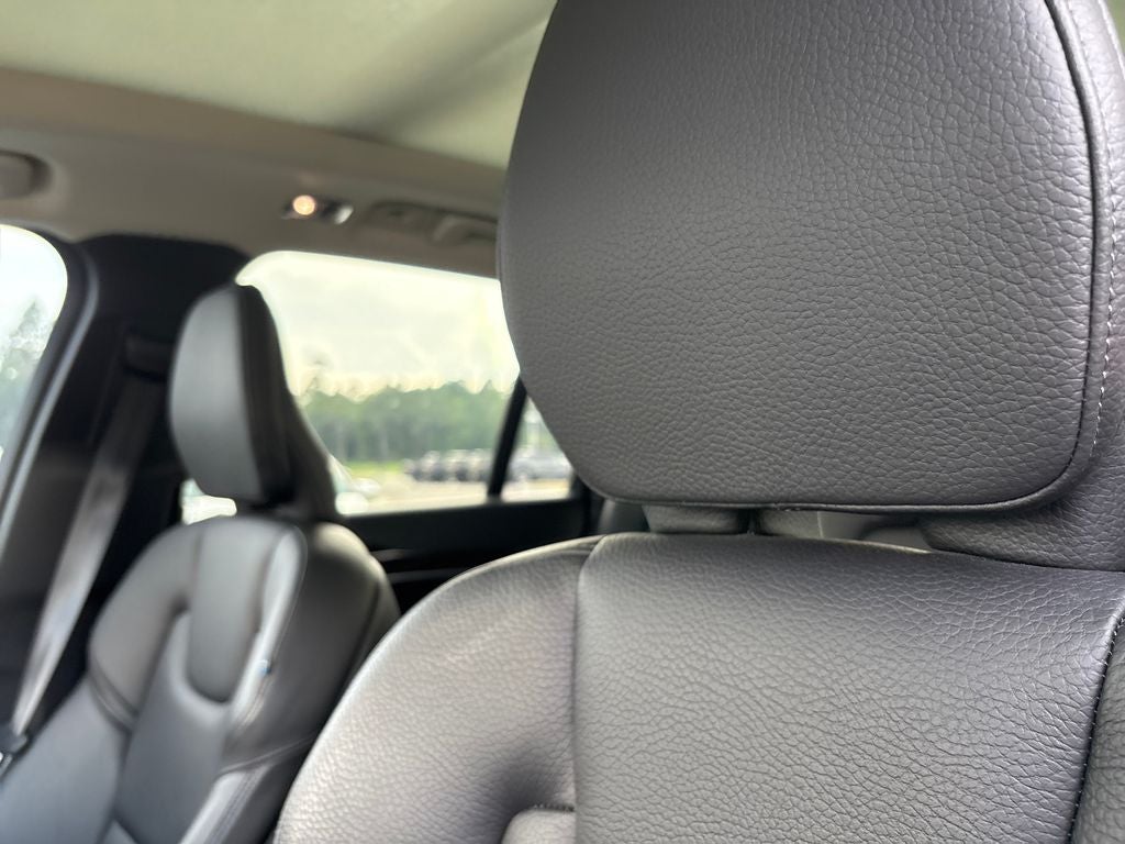 2019 Volvo XC90 T6 Momentum