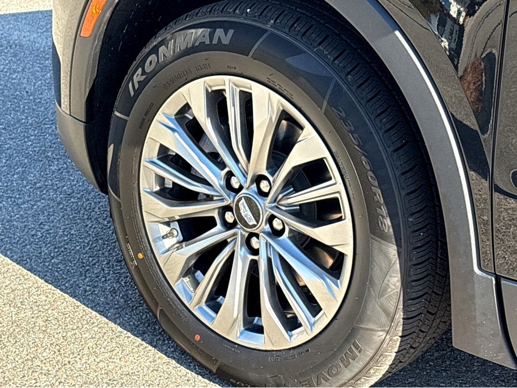 2024 Cadillac XT4 Premium Luxury