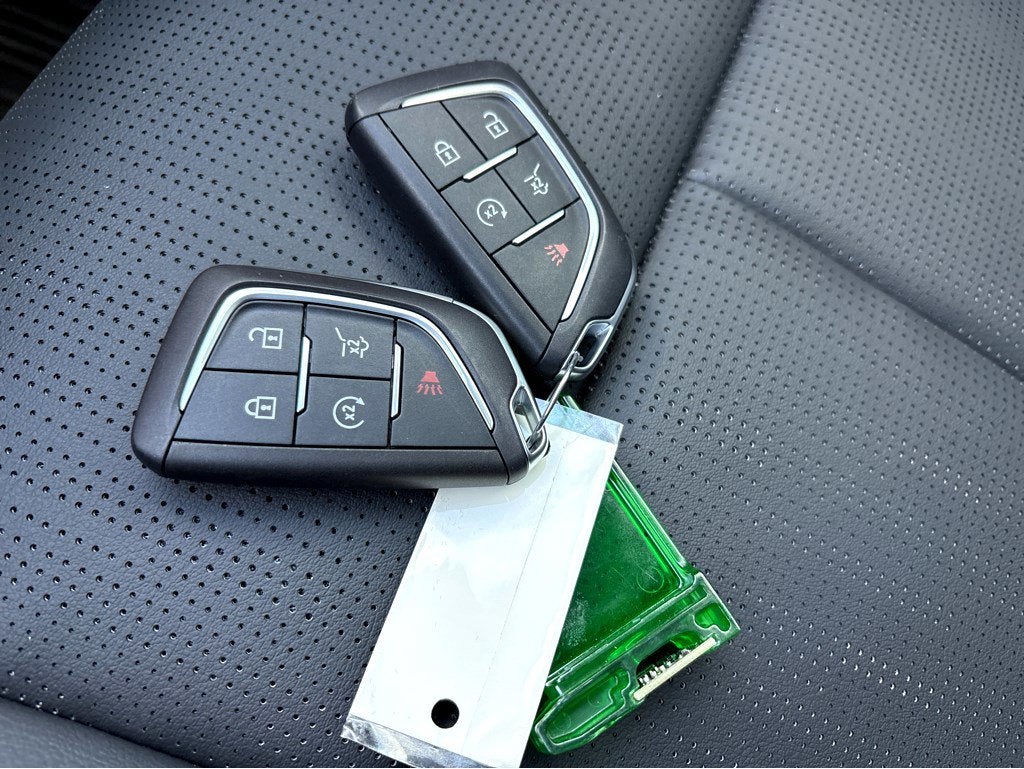 2024 Cadillac LYRIQ Sport 2