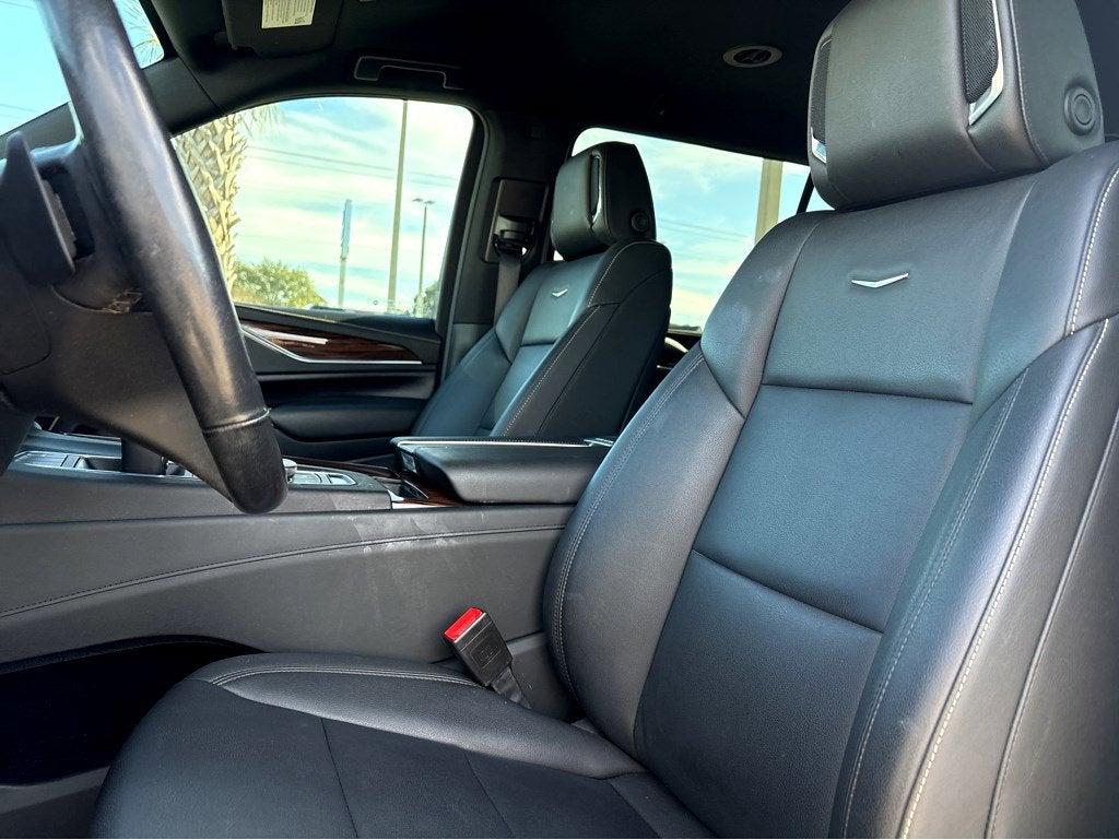 2022 Cadillac Escalade ESV Luxury