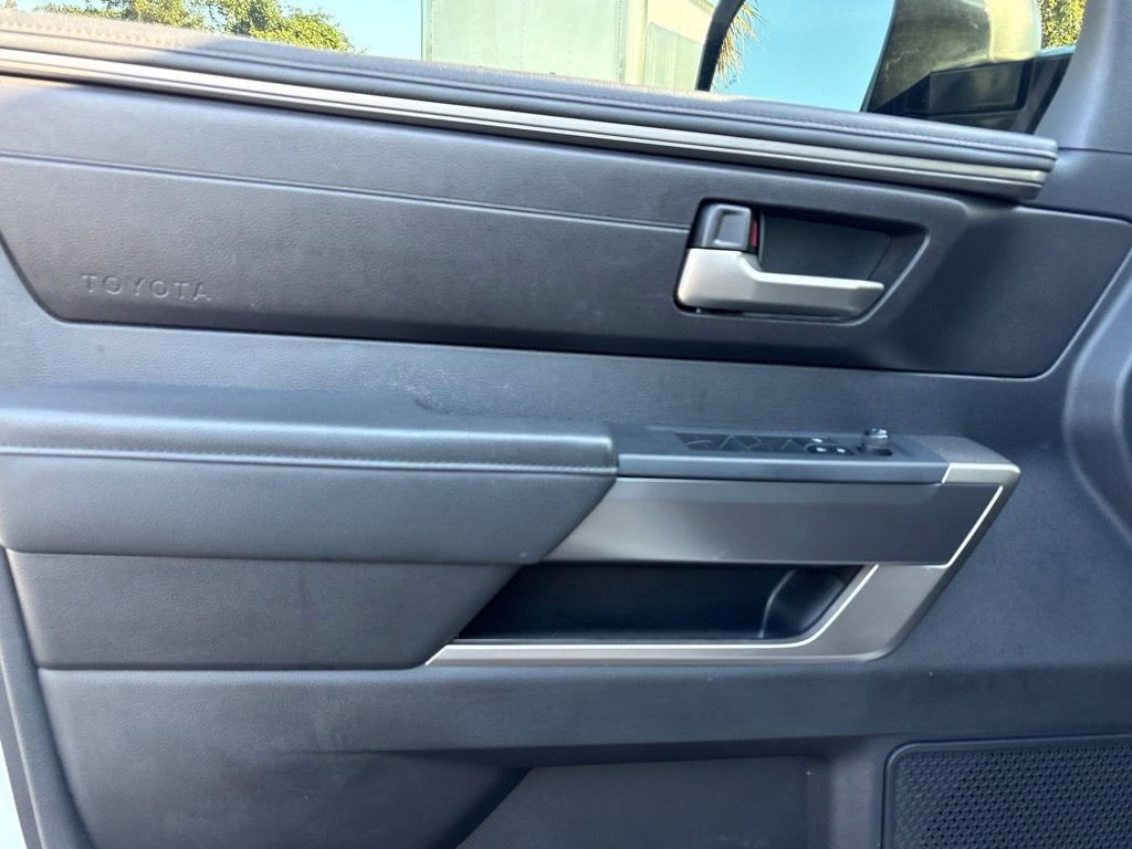 2022 Toyota Tundra 2WD SR5