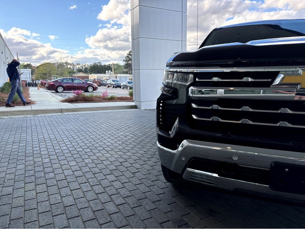 2024 Chevrolet Silverado 1500 LTZ