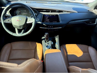 2023 Cadillac XT4 Premium Luxury