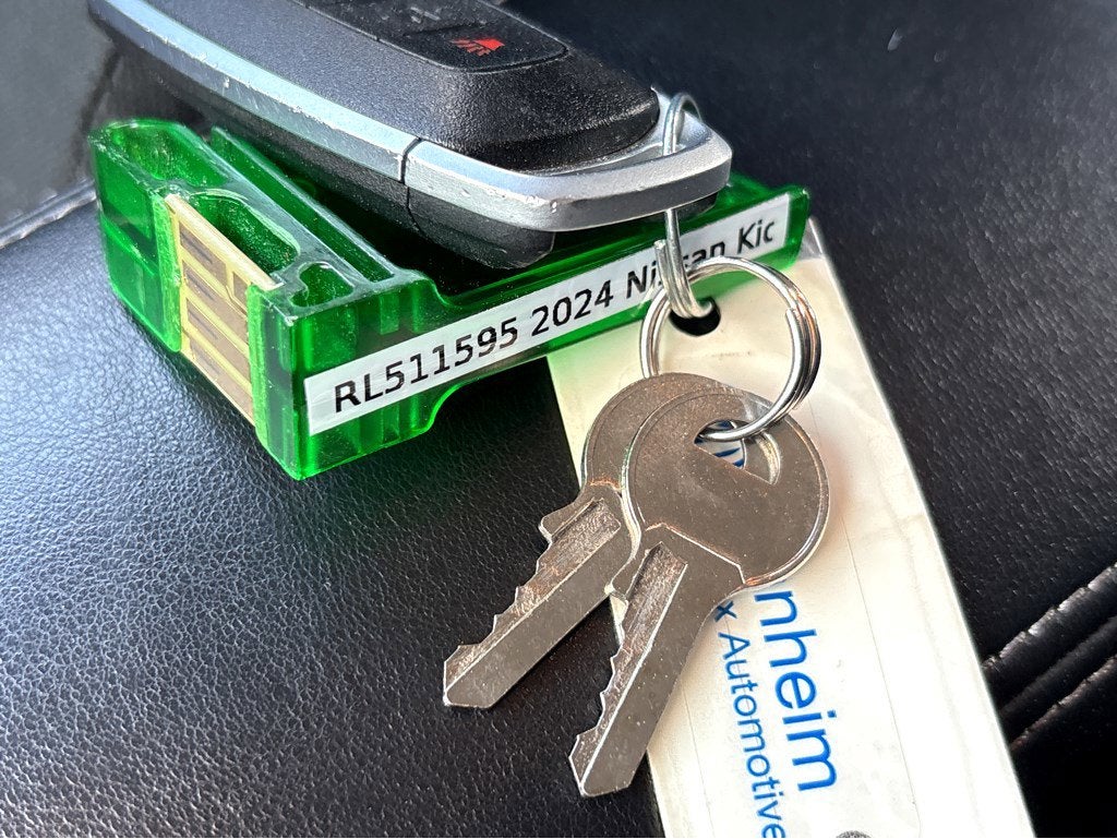 2024 Nissan Kicks SV