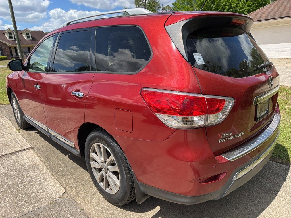 2014 Nissan Pathfinder SL
