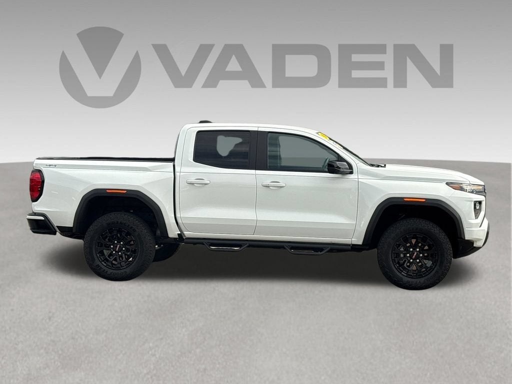 2026 GMC Canyon Base