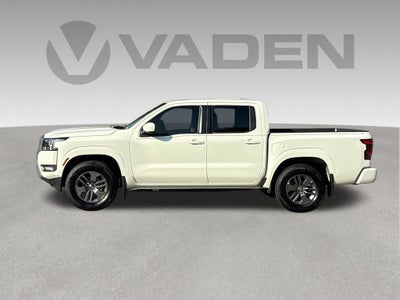 2025 Nissan Frontier Base