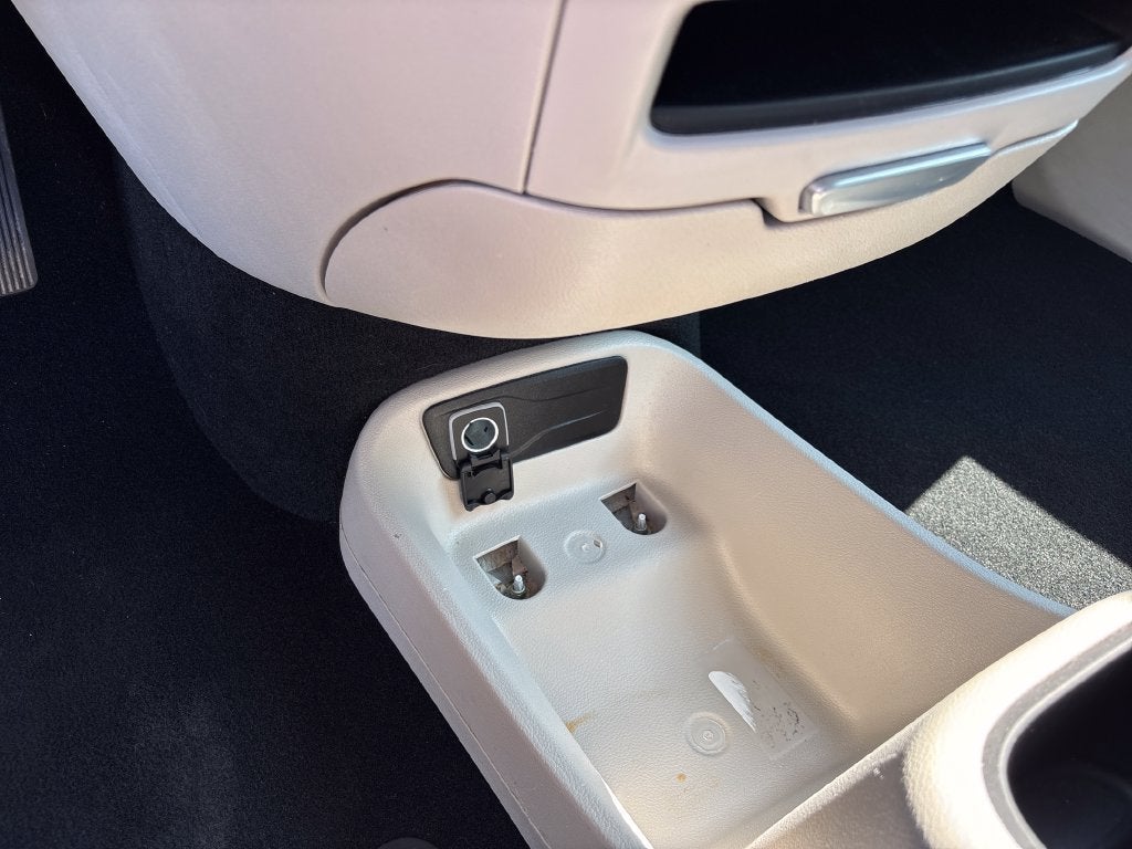 2024 Chrysler Pacifica Base