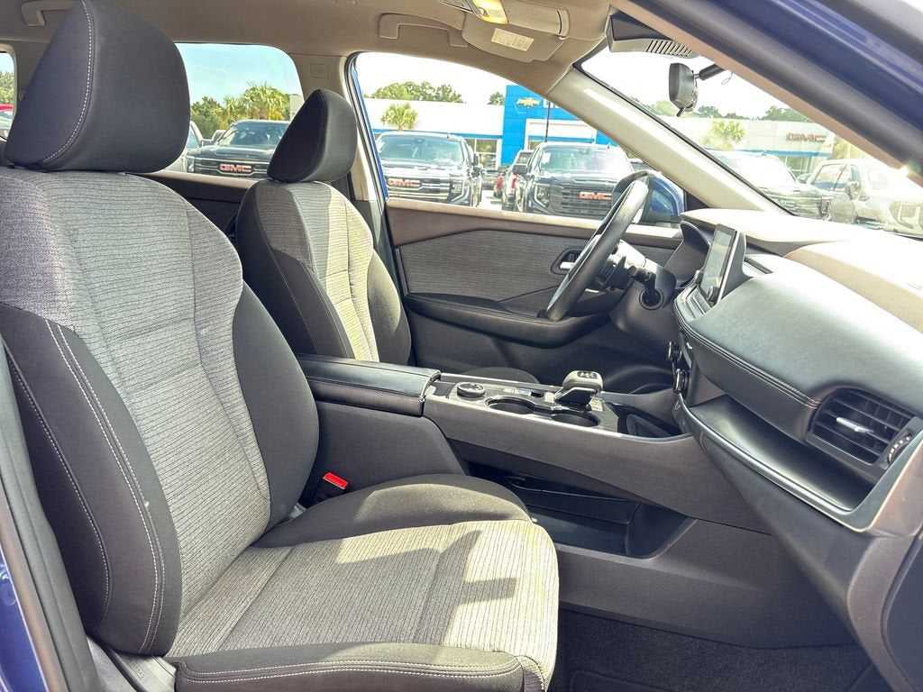2023 Nissan Rogue Base