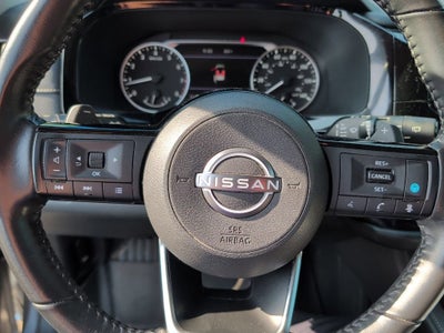 2022 Nissan Pathfinder Base