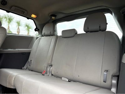 2016 Toyota Sienna XLE