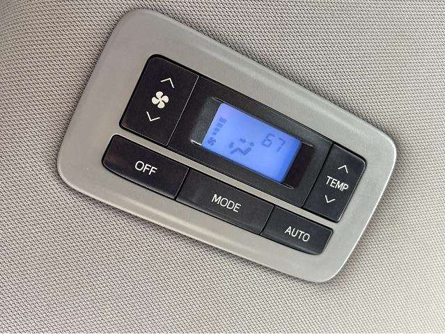 2016 Toyota Sienna XLE