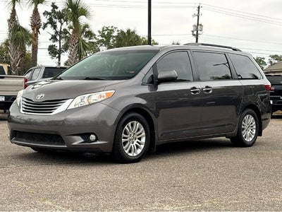 2016 Toyota Sienna XLE