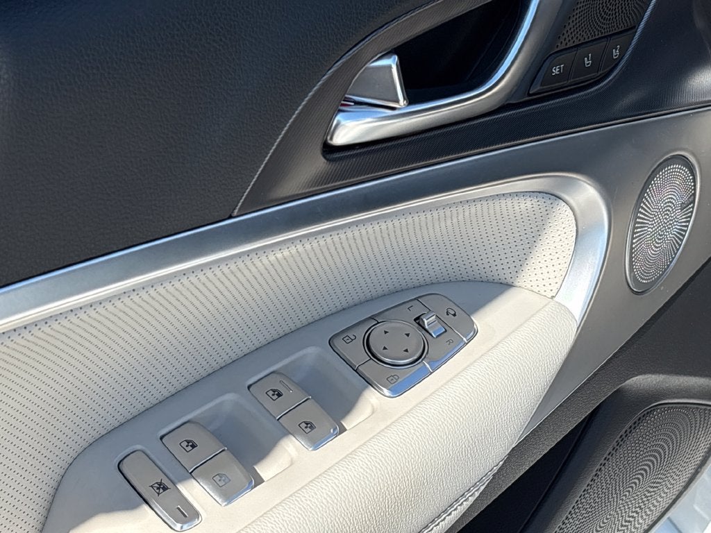 2026 Genesis G70 Base