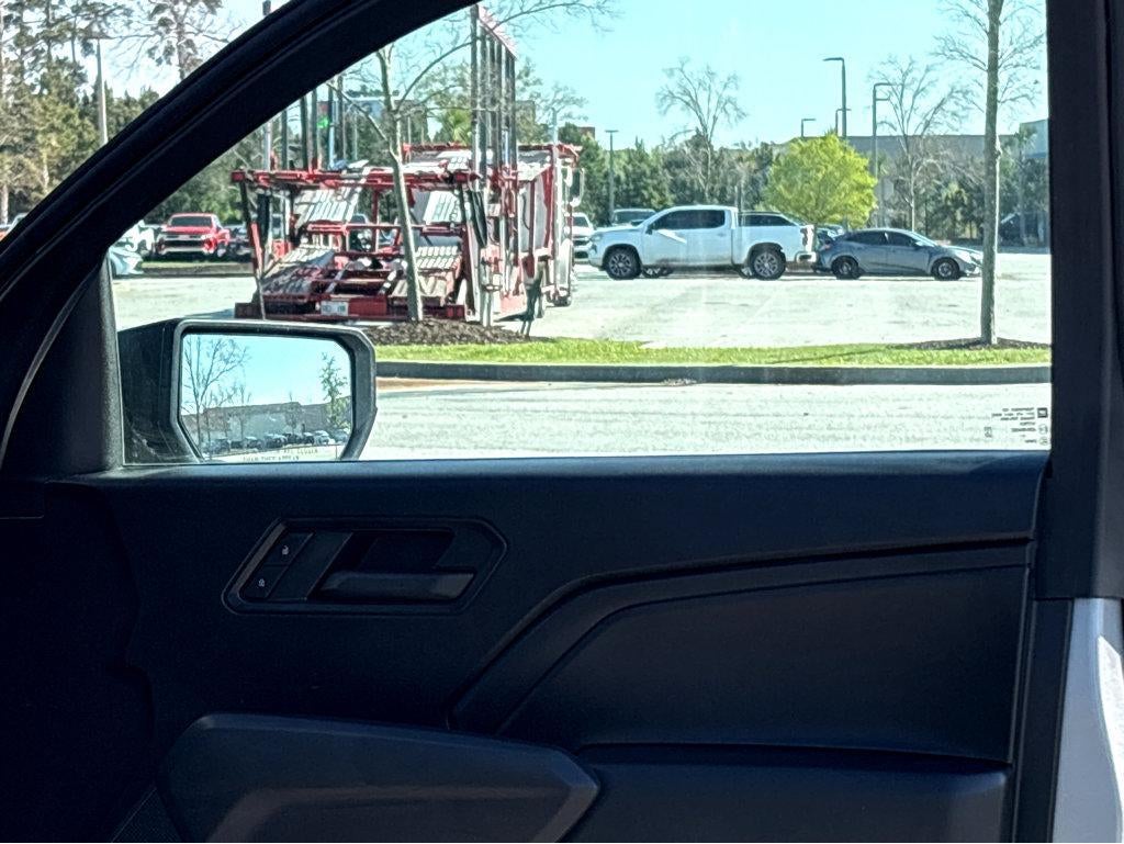 2023 Chevrolet Colorado WT