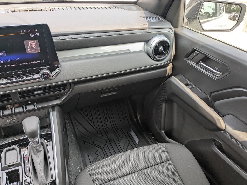 2024 Chevrolet Colorado Base