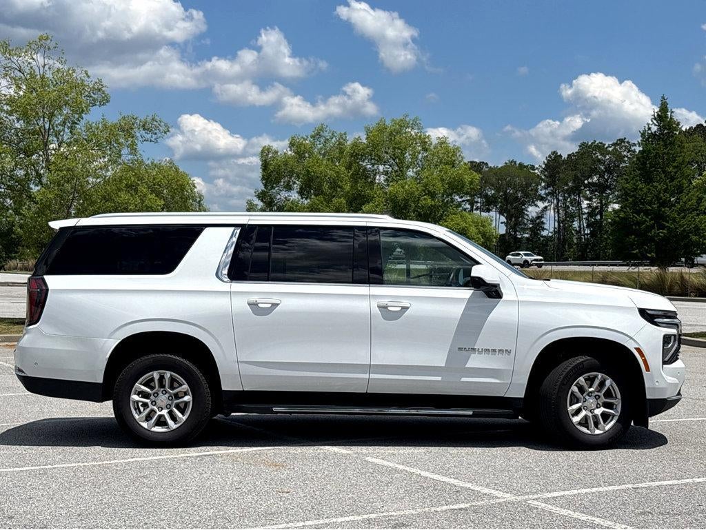 2025 Chevrolet Suburban LT