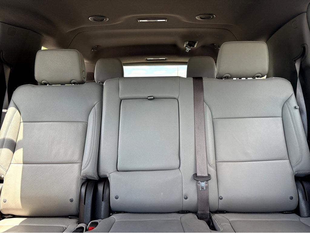 2025 Chevrolet Suburban LT