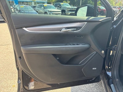2022 Cadillac XT6 Base