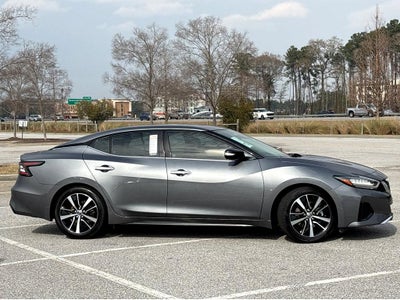 2022 Nissan Maxima SV