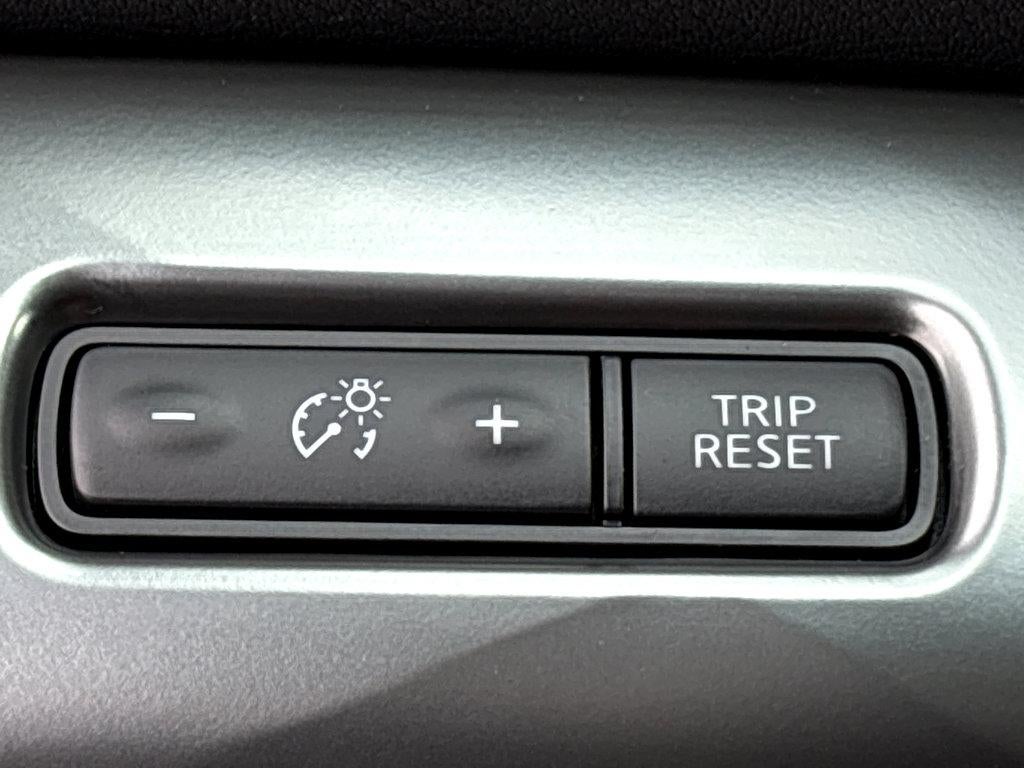 2022 Nissan Maxima SV