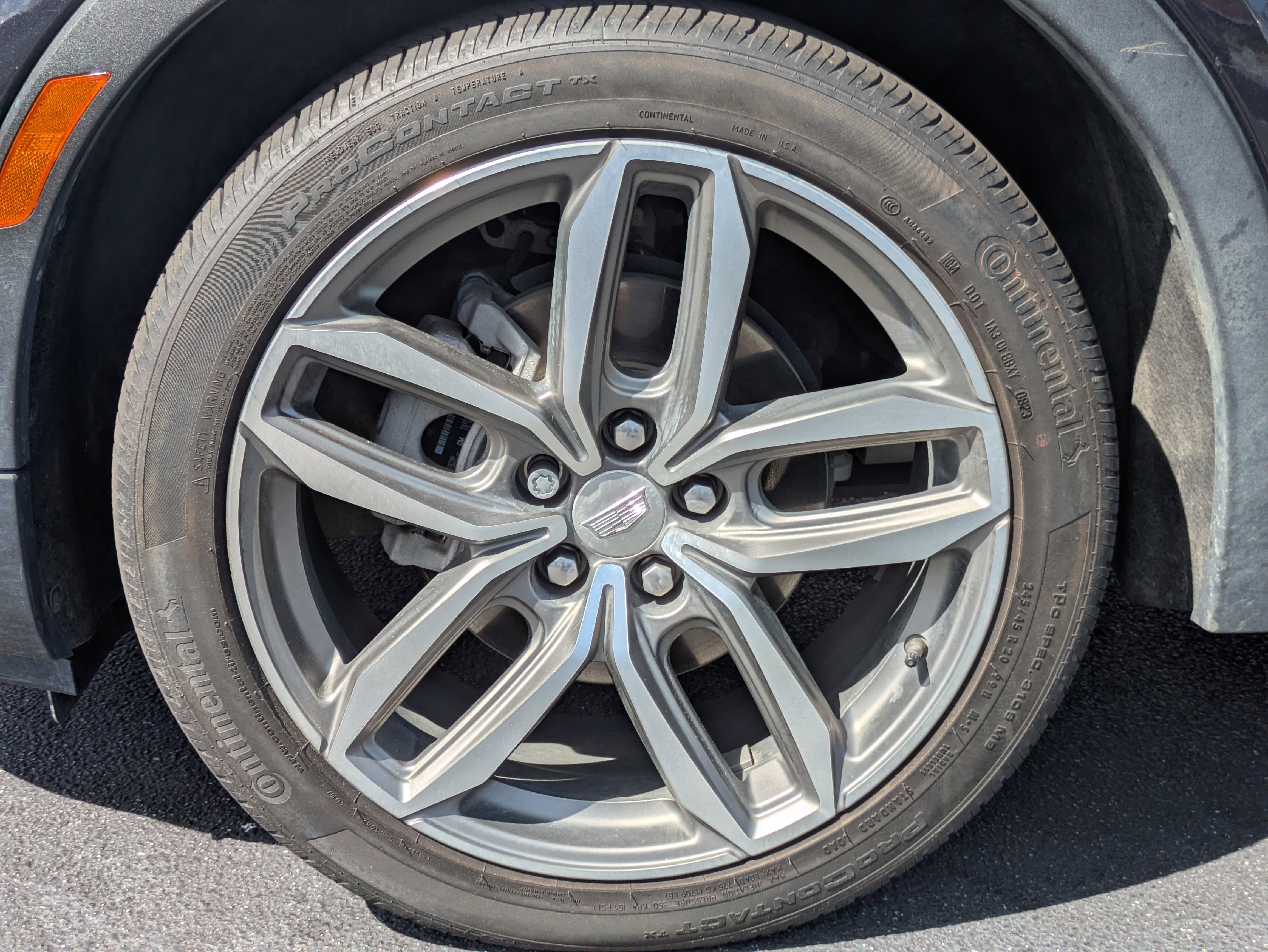 2023 Cadillac XT4 Sport