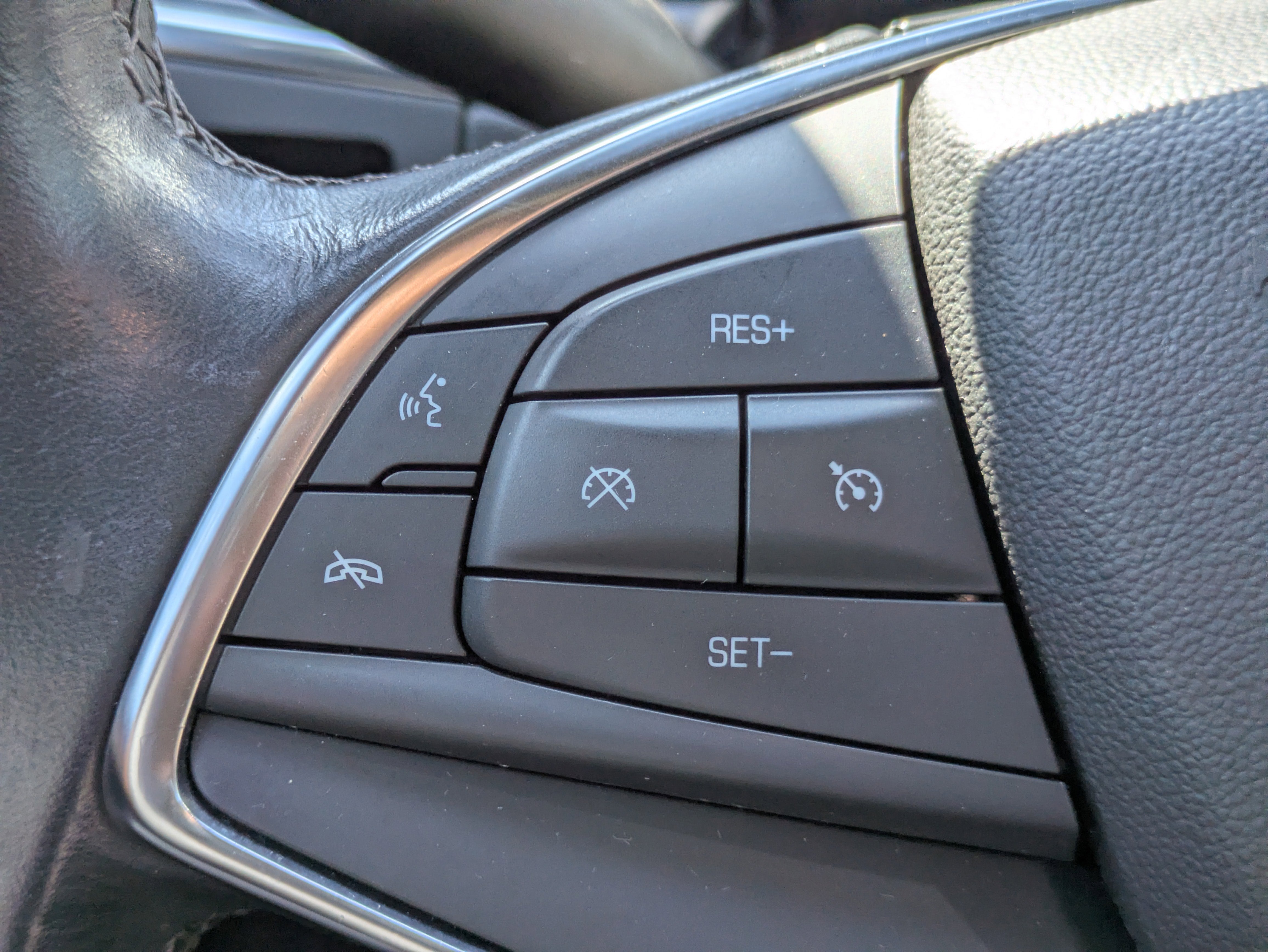 2023 Cadillac XT5 Luxury