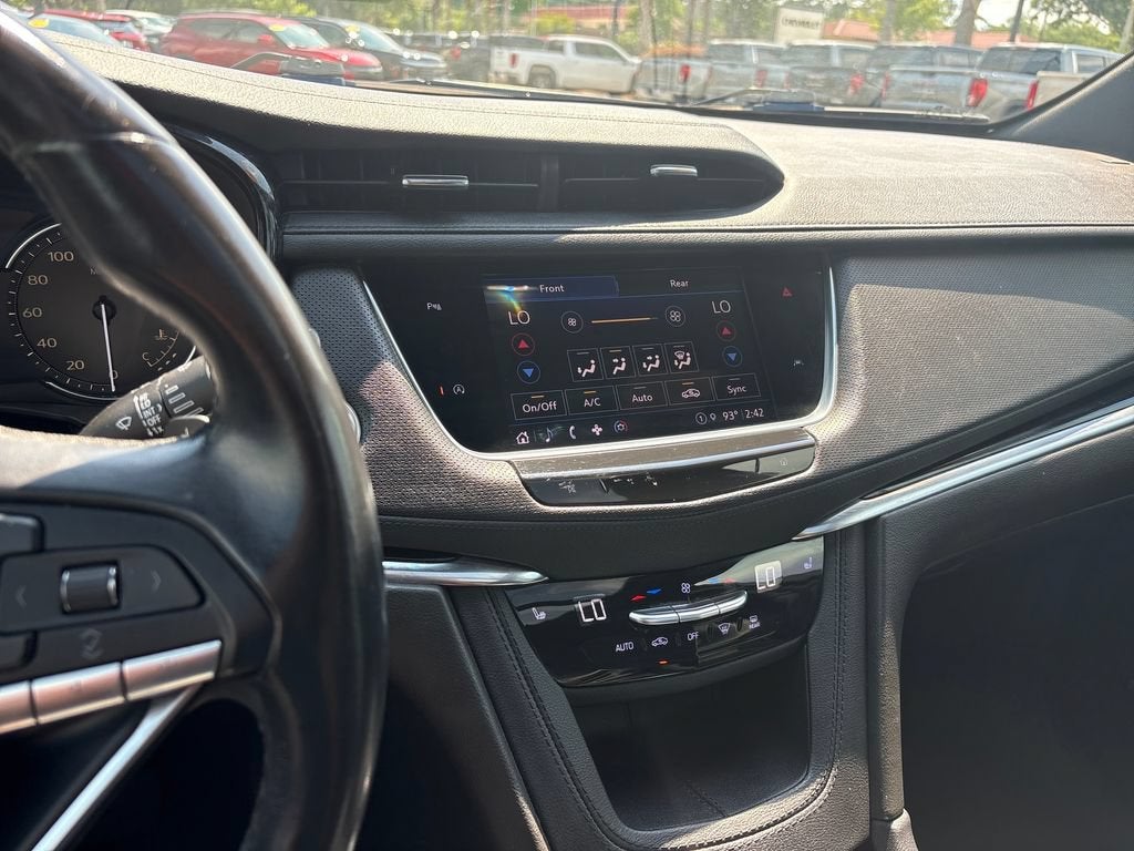 2022 Cadillac XT6 Luxury