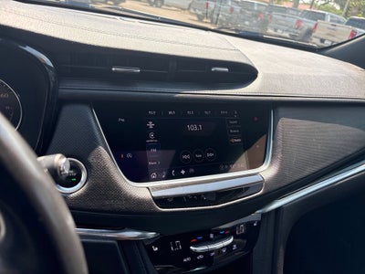 2022 Cadillac XT6 Luxury