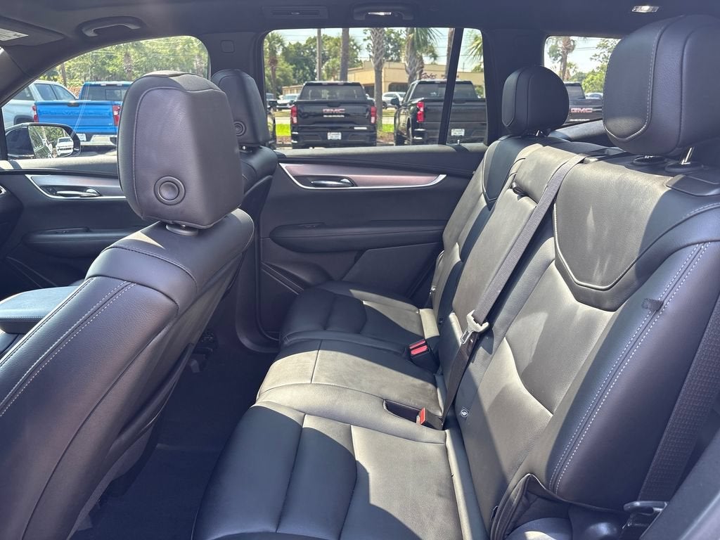 2022 Cadillac XT6 Luxury