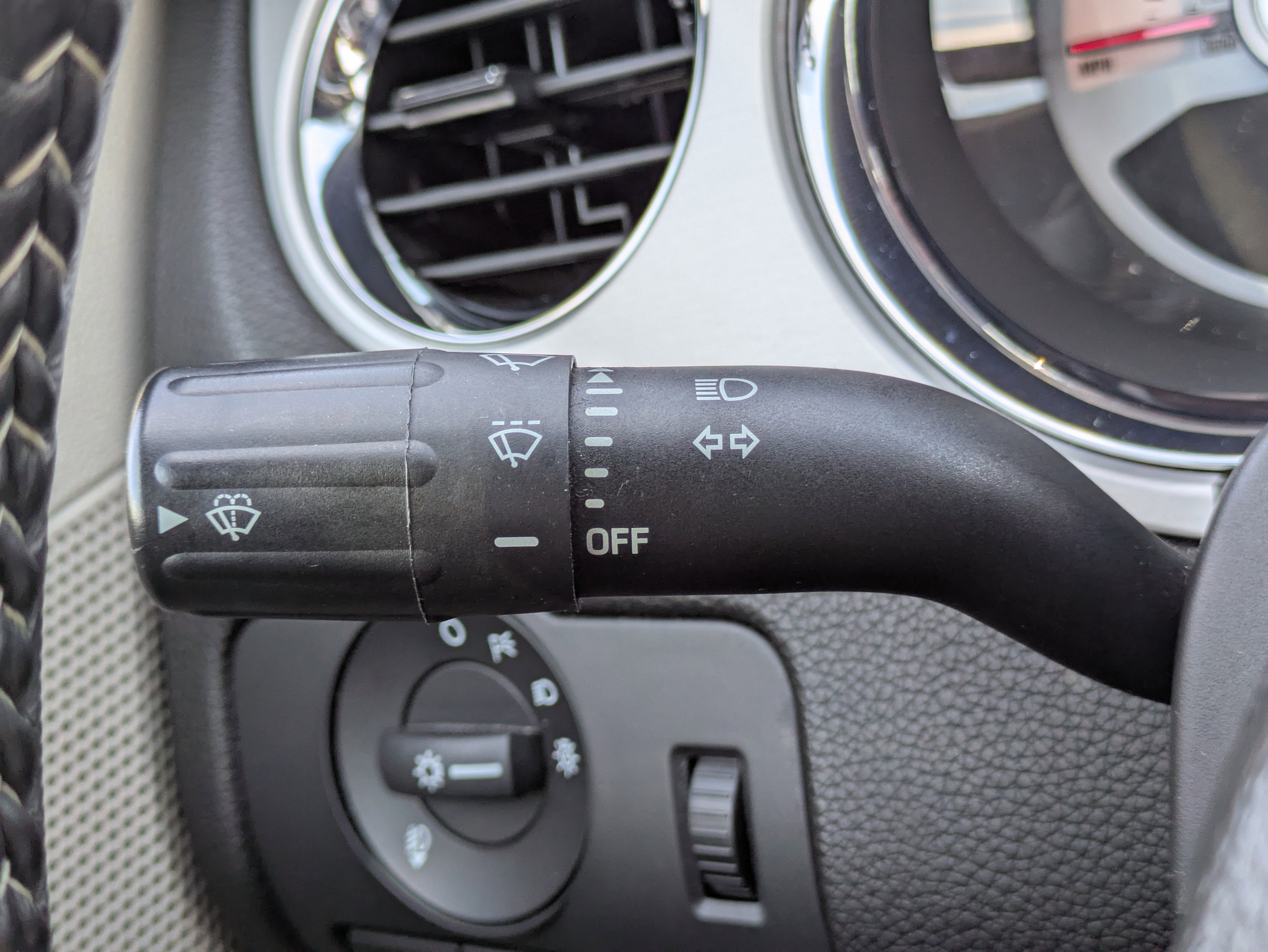 2011 Ford Mustang V6