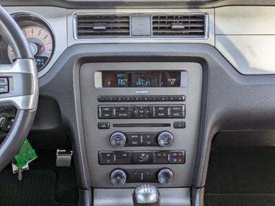 2011 Ford Mustang V6