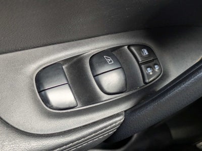 2022 Nissan Rogue Sport SL FWD Xtronic CVT