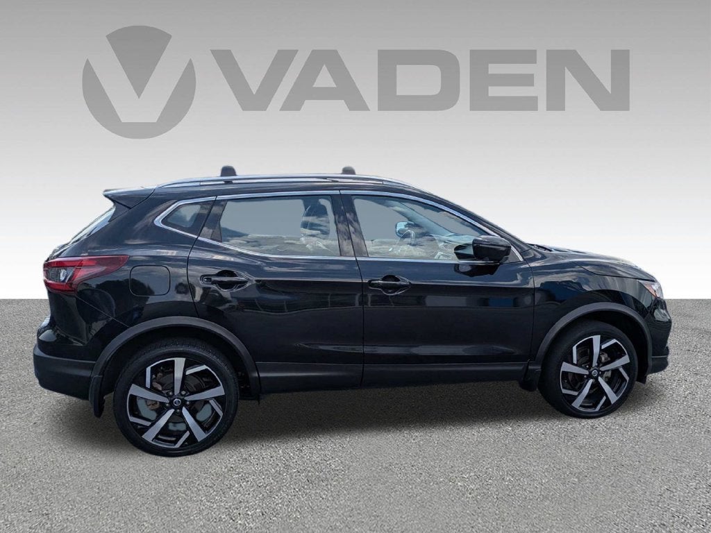 2022 Nissan Rogue Sport SL FWD Xtronic CVT