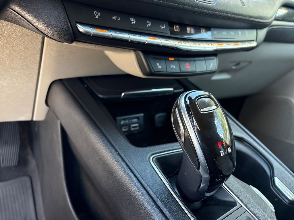 2020 Cadillac XT4 Premium Luxury