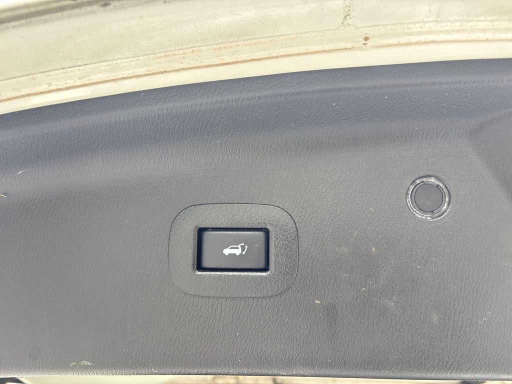 2016 INFINITI QX80 Base
