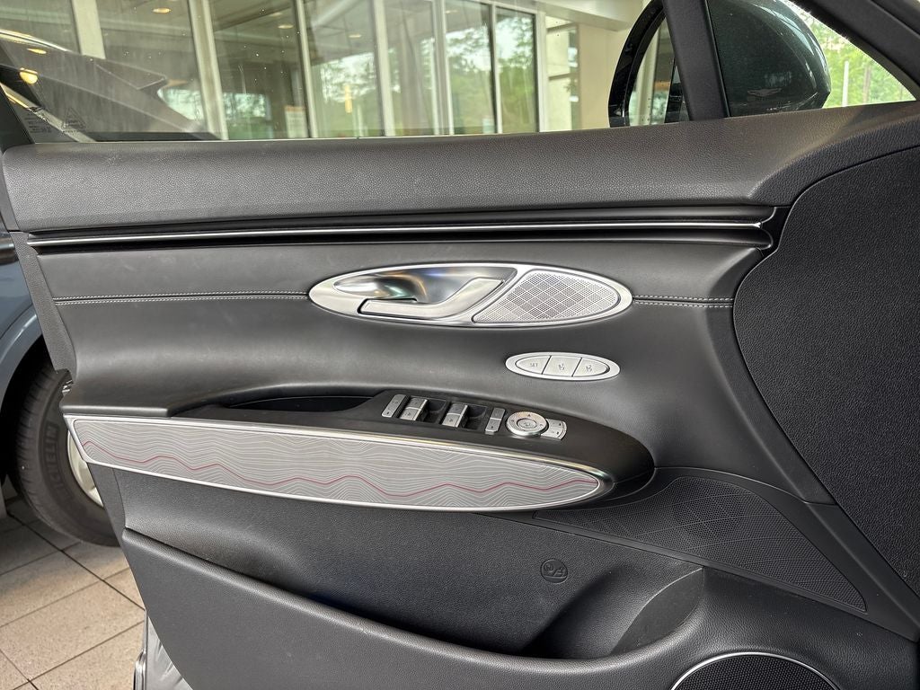 2022 Genesis GV70 2.5T