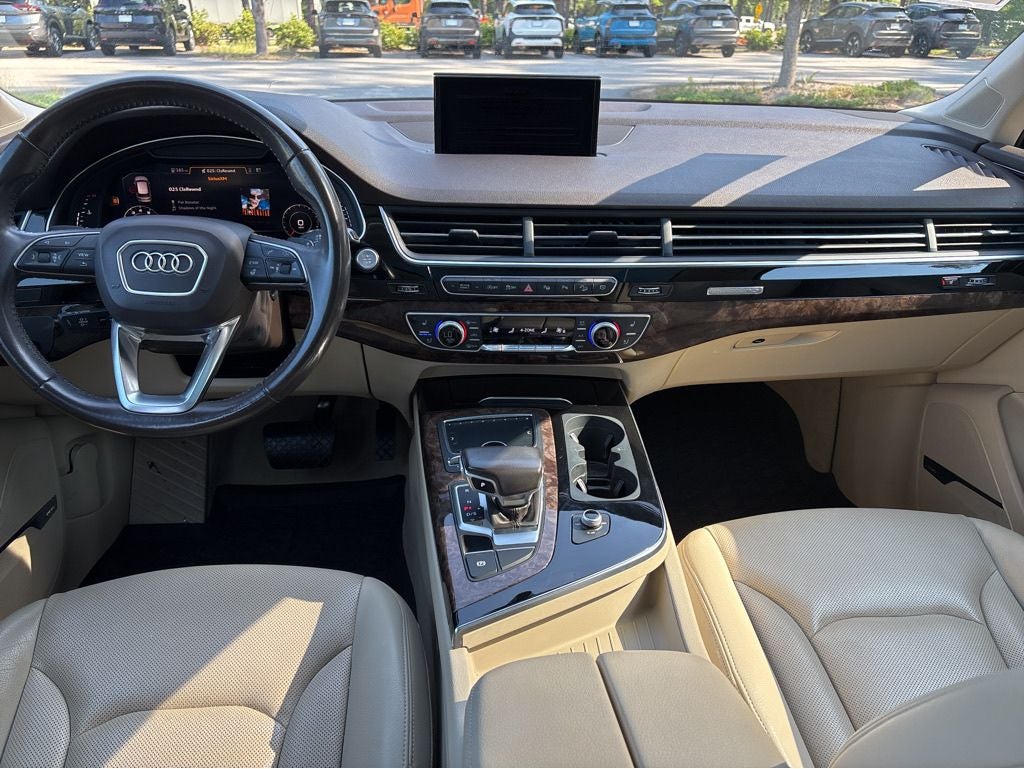2019 Audi Q7 55 Premium Plus quattro